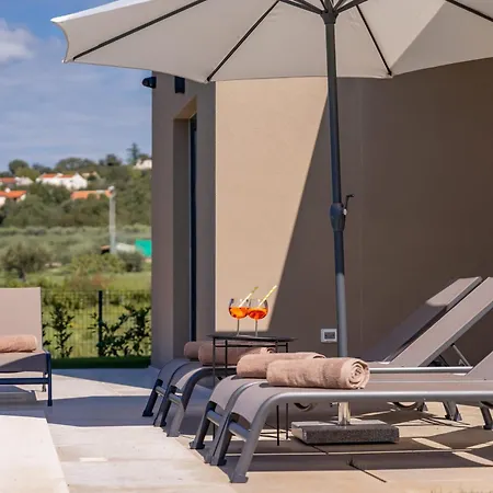 Fiducia - Modern Close To Porec * Labinci