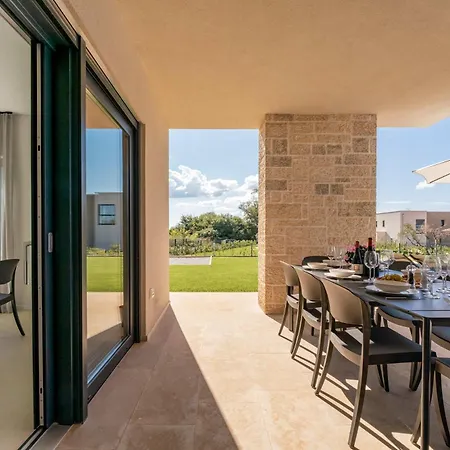 Βίλα Fiducia - Modern Close To Porec Labinci