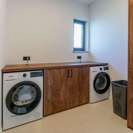 Fiducia - Modern Close To Porec